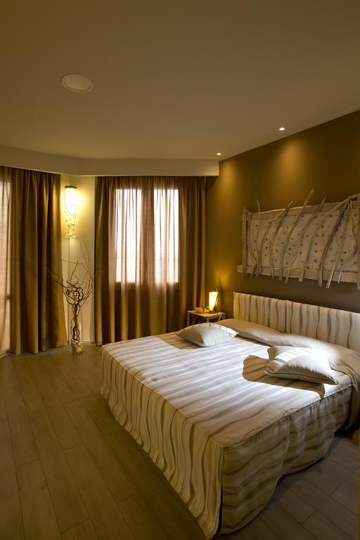 Superior Double or Twin Room Balcony Partial Sea View