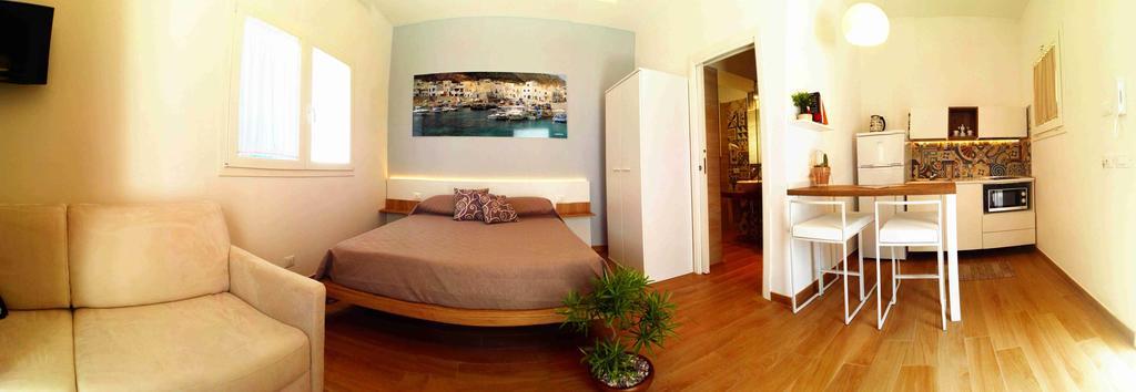 Holiday Home,411863754:JPEG