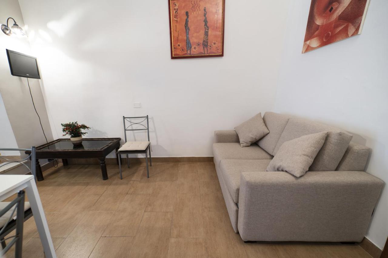 One-Bedroom Apartment Annex