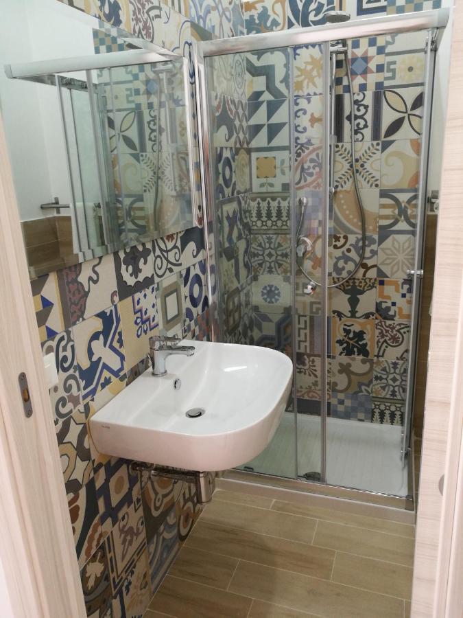 Double Room Private Bathroom,962980717:JPEG