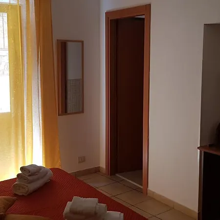Gli Agrumi Rooms-2